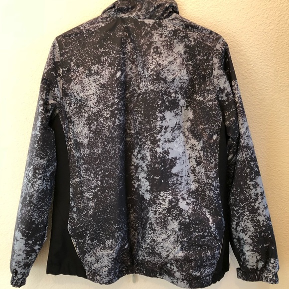 New balance jacket size L - Picture 4 of 5